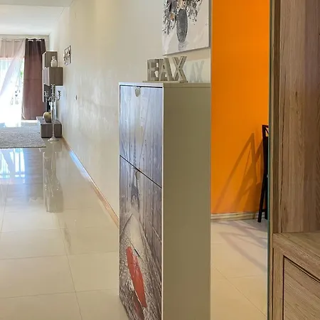 Modern 2 Bed Town House Af, Apartamento *