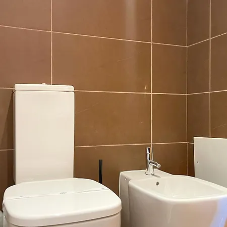 Modern 2 Bed Town House Af,